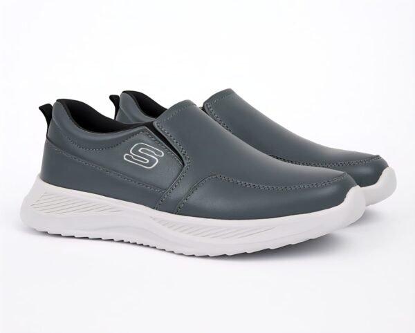 Men slip-on walking shoes lightweight comfortable casual sneakers for daily wear